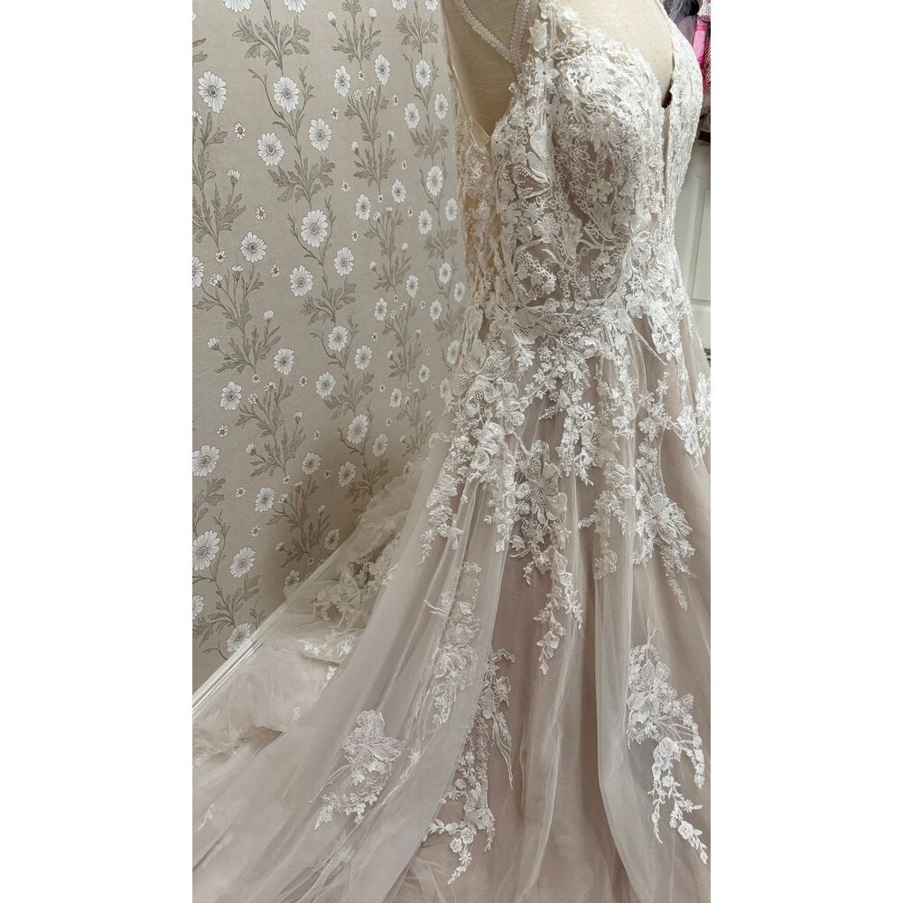 ALLURE 3400LW Size 20W Wedding Dress - Picture 7 of 16